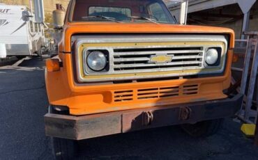 Chevrolet-Asphalt-sealer-1986-orange-142657-4