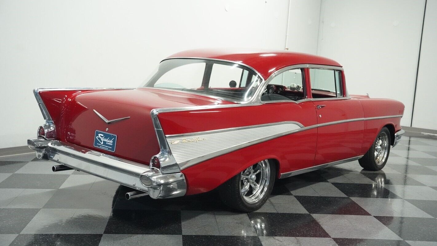 Chevrolet-Bel-Air150210-1957-Red-Black-694-11