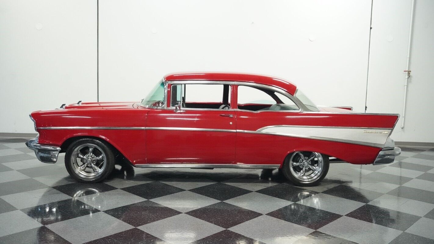 Chevrolet-Bel-Air150210-1957-Red-Black-694-2