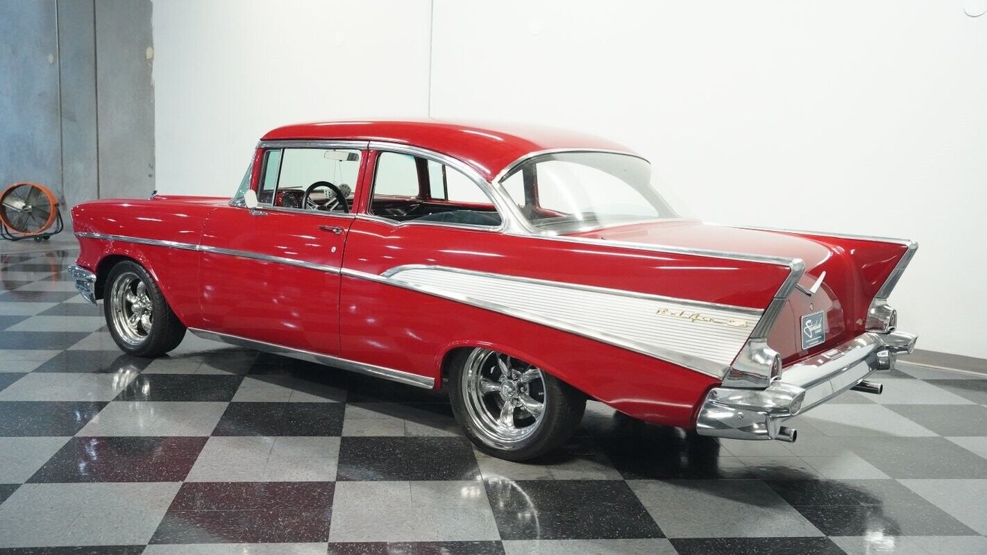 Chevrolet-Bel-Air150210-1957-Red-Black-694-7