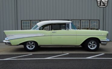 Chevrolet-Bel-Air150210-1957-Yellow-Black-128030-8