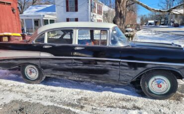 Chevrolet-Bel-Air150210-Berline-1957-Black-198683-2