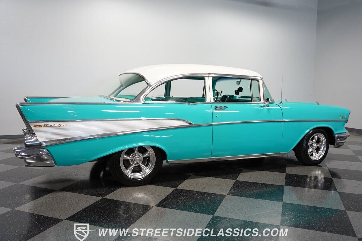 Chevrolet-Bel-Air150210-Berline-1957-Tropical-Turquoise-Turquoise-48089-14