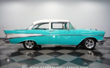 Chevrolet-Bel-Air150210-Berline-1957-Tropical-Turquoise-Turquoise-48089-15