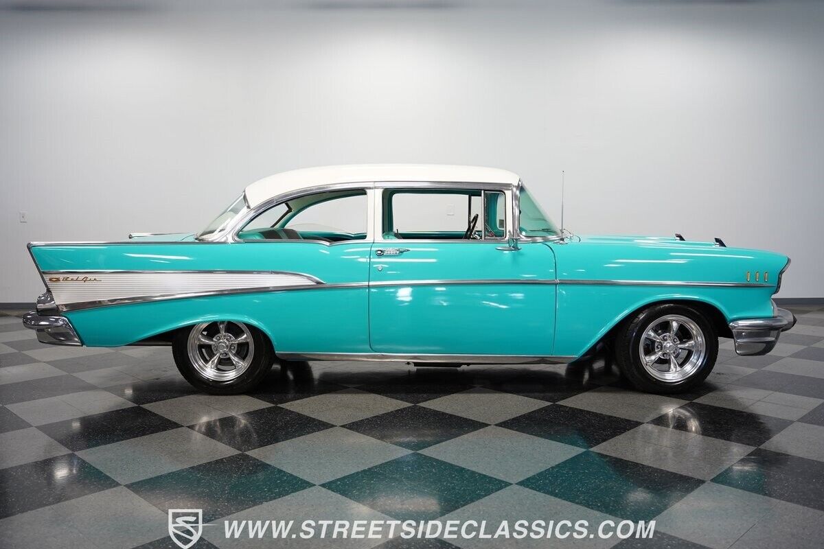 Chevrolet-Bel-Air150210-Berline-1957-Tropical-Turquoise-Turquoise-48089-15