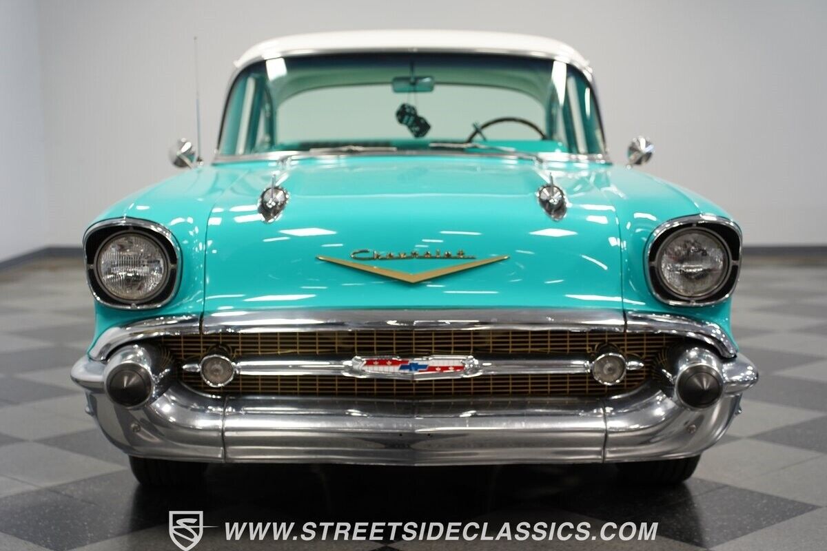 Chevrolet-Bel-Air150210-Berline-1957-Tropical-Turquoise-Turquoise-48089-19