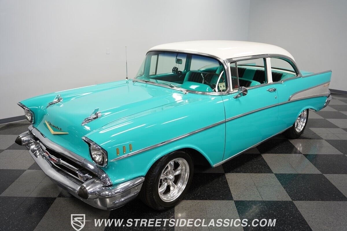 Chevrolet-Bel-Air150210-Berline-1957-Tropical-Turquoise-Turquoise-48089-21