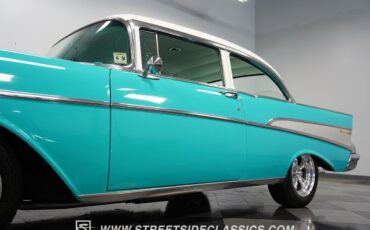 Chevrolet-Bel-Air150210-Berline-1957-Tropical-Turquoise-Turquoise-48089-23