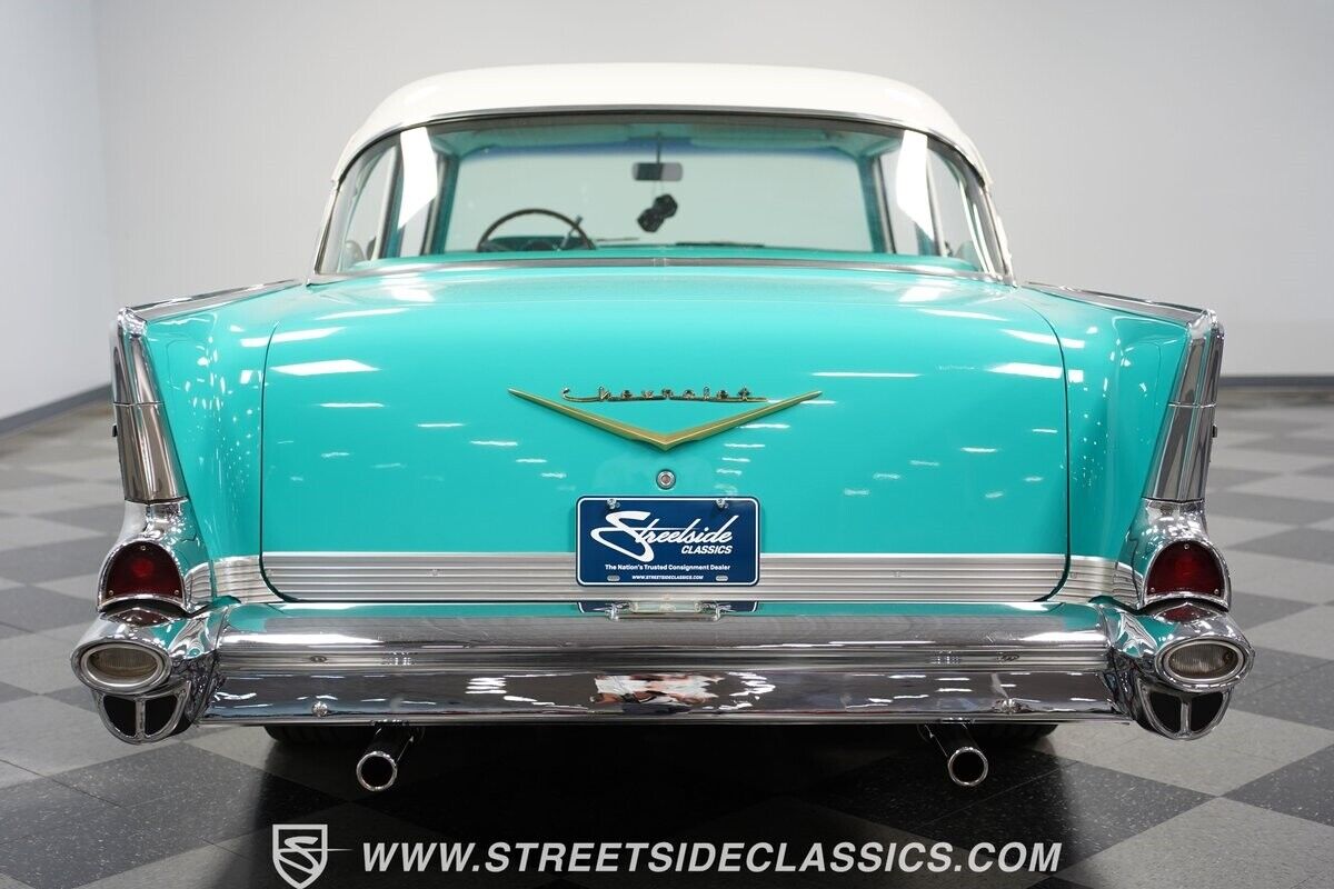 Chevrolet-Bel-Air150210-Berline-1957-Tropical-Turquoise-Turquoise-48089-27