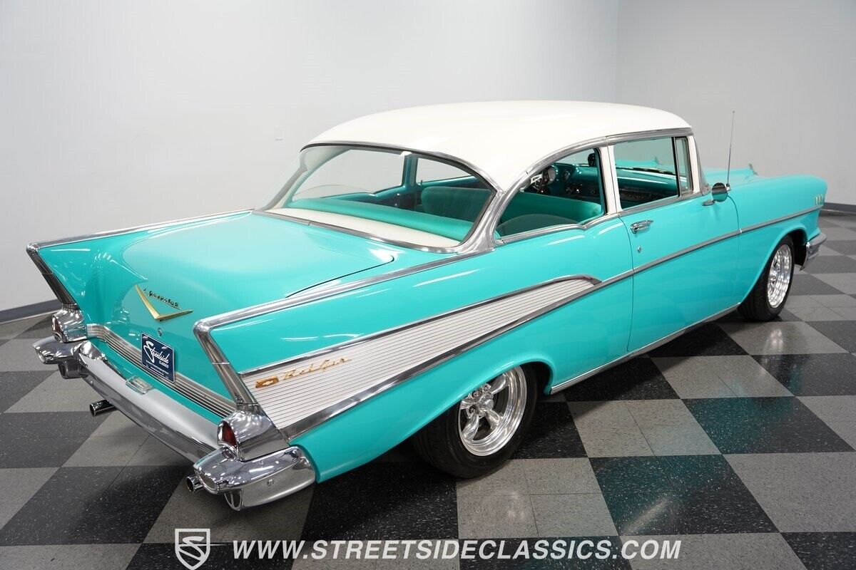 Chevrolet-Bel-Air150210-Berline-1957-Tropical-Turquoise-Turquoise-48089-29