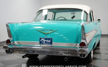 Chevrolet-Bel-Air150210-Berline-1957-Tropical-Turquoise-Turquoise-48089-30