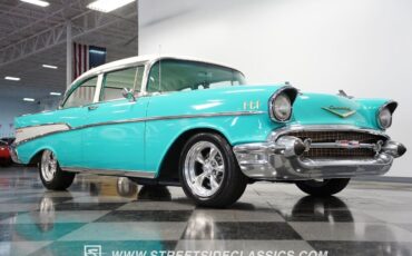 Chevrolet-Bel-Air150210-Berline-1957-Tropical-Turquoise-Turquoise-48089-34