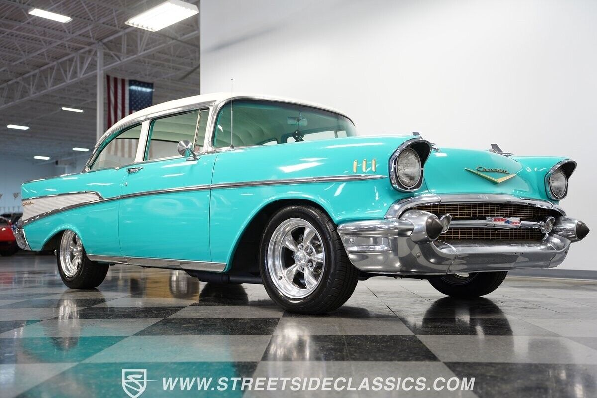 Chevrolet-Bel-Air150210-Berline-1957-Tropical-Turquoise-Turquoise-48089-34