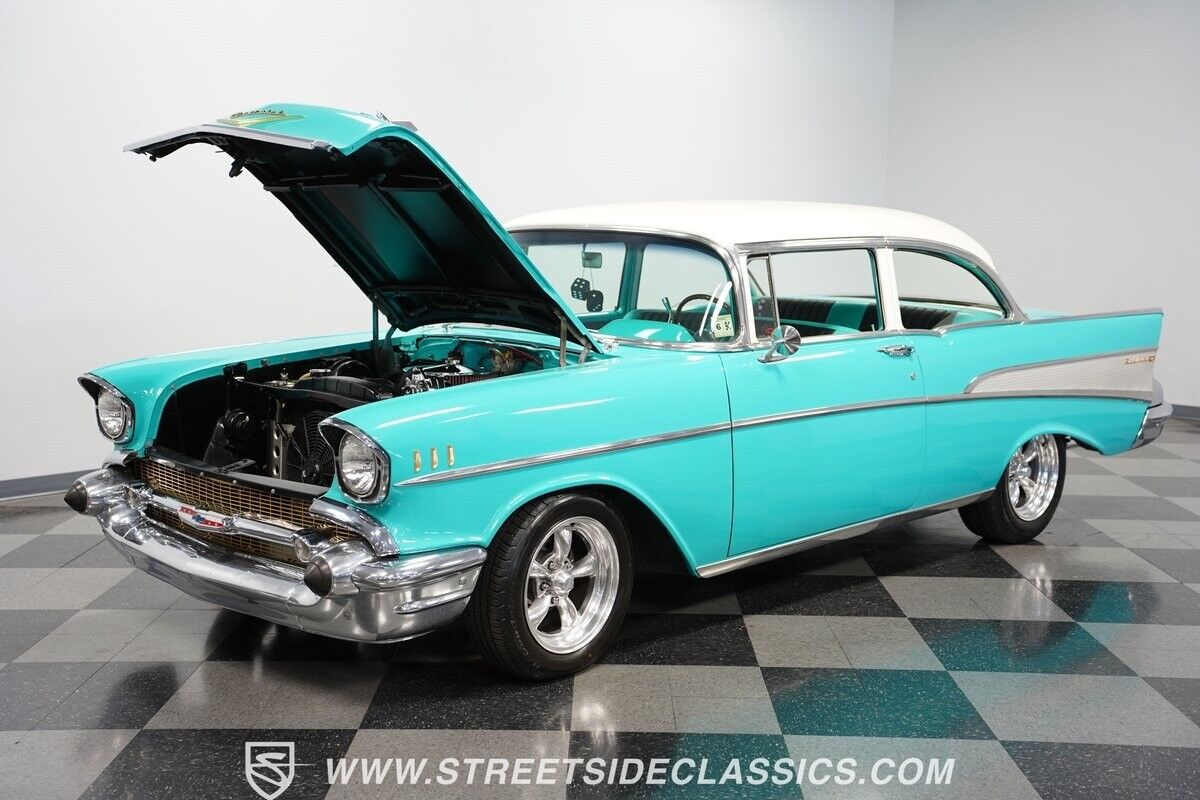 Chevrolet-Bel-Air150210-Berline-1957-Tropical-Turquoise-Turquoise-48089-35