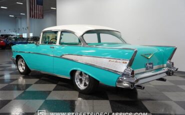 Chevrolet-Bel-Air150210-Berline-1957-Tropical-Turquoise-Turquoise-48089-9