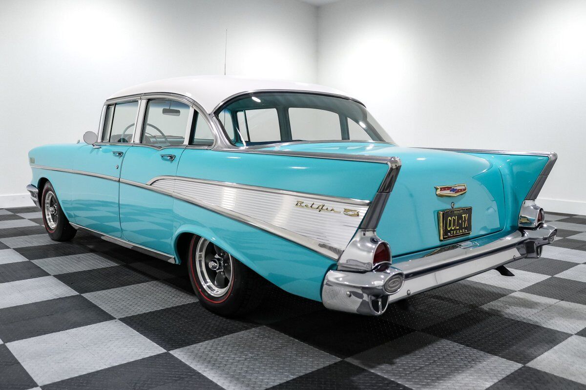 Chevrolet-Bel-Air150210-Coupe-1957-4