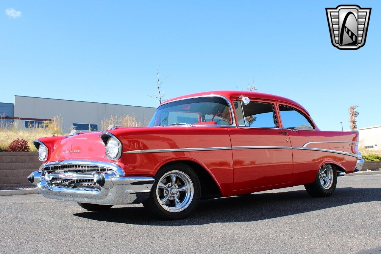 Chevrolet-Bel-Air150210-Coupe-1957-Red-Gray-4588-2