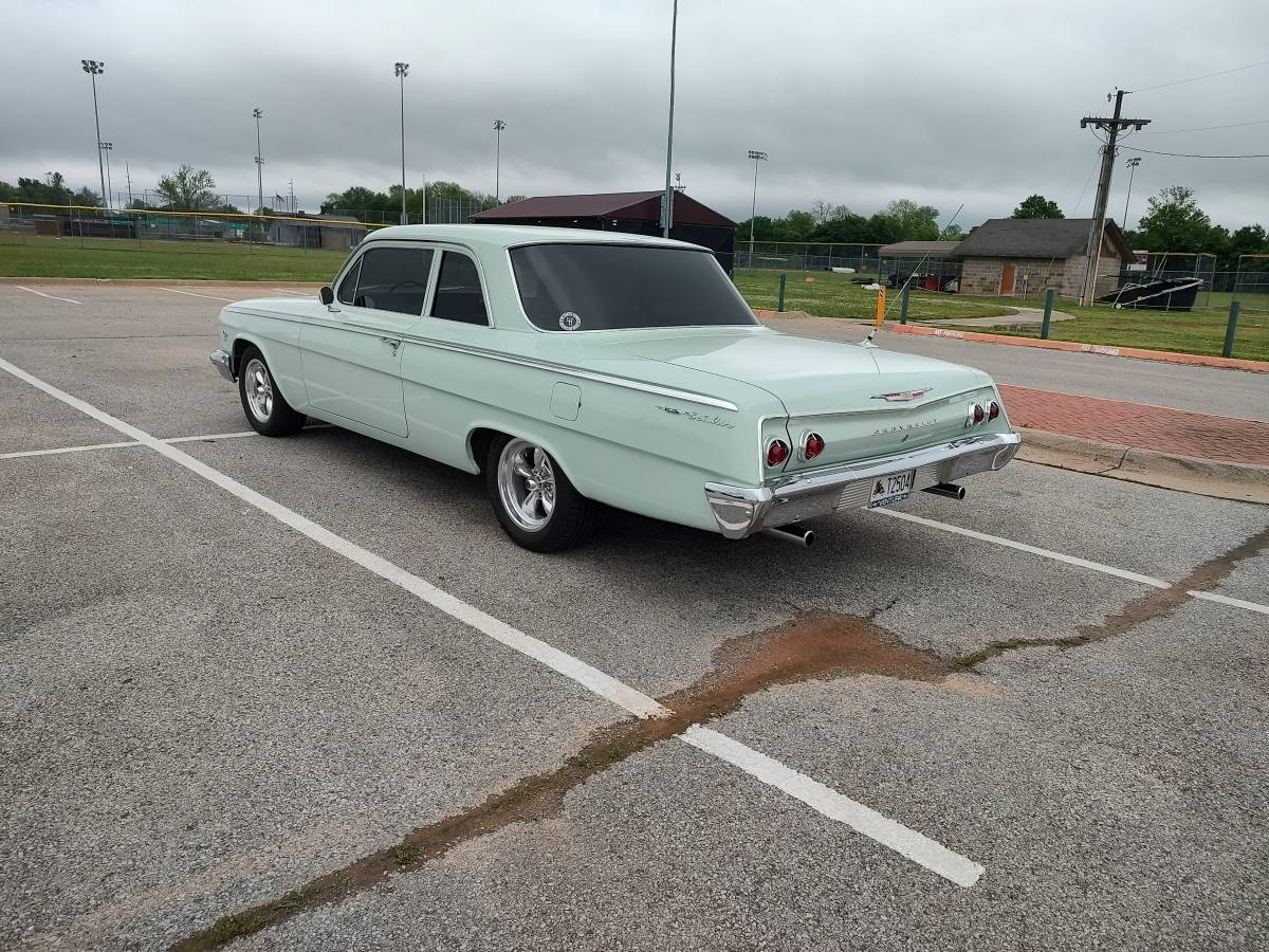 Chevrolet-Bel-air-1962-green-24140-1