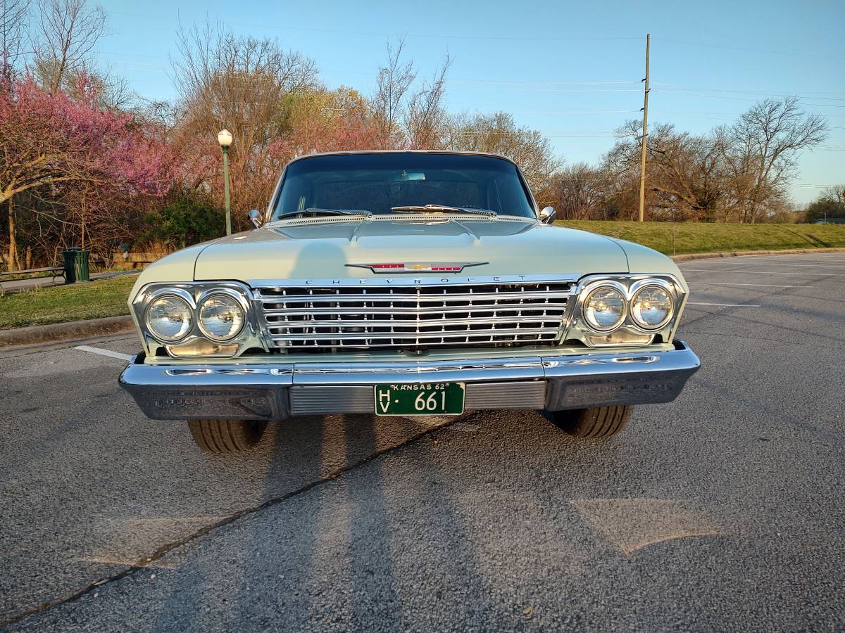 Chevrolet-Bel-air-1962-green-24140-2