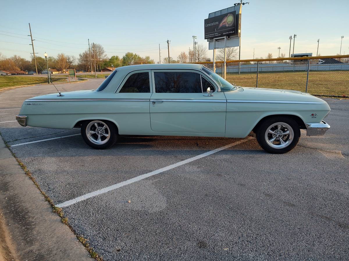 Chevrolet-Bel-air-1962-green-24140-5