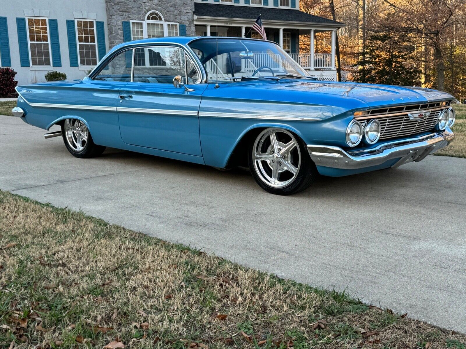 Chevrolet-Belair-1961-Blue-193121-4