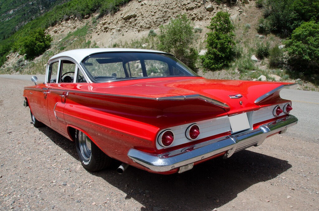 Chevrolet-Biscayne-Berline-1960-1