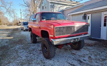 Chevrolet-Blazer-1985-red-80467-3