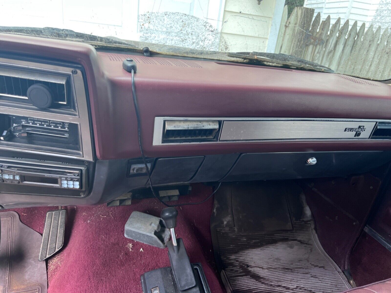 Chevrolet-Blazer-1986-Gray-Burgundy-215330-5