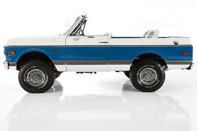 Chevrolet-Blazer-SUV-1972-White-Blue-0-2