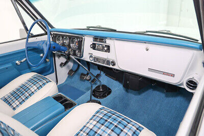 Chevrolet-Blazer-SUV-1972-White-Blue-0-9