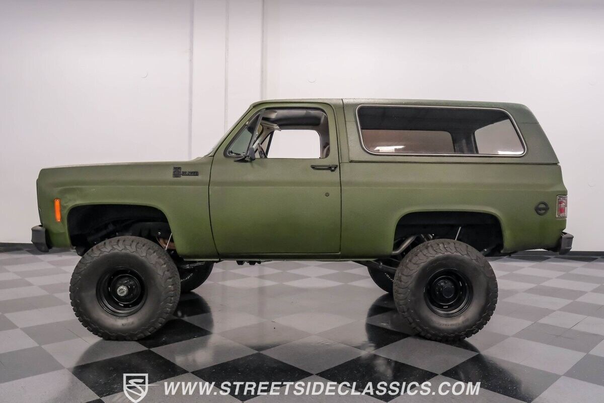 Chevrolet-Blazer-SUV-1979-Green-Tan-90881-2