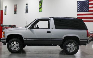 Chevrolet-Blazer-SUV-1992-Silver-Gray-266157-1