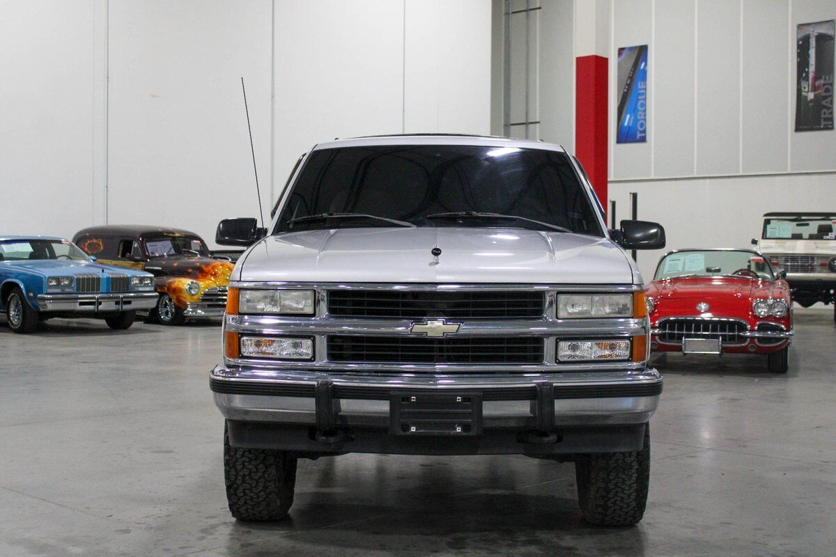 Chevrolet-Blazer-SUV-1992-Silver-Gray-266157-7