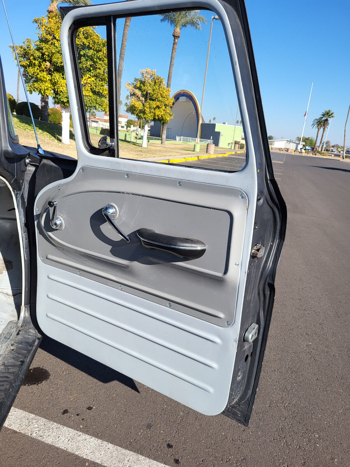 Chevrolet-C-10-1962-Black-Gray-138378-8