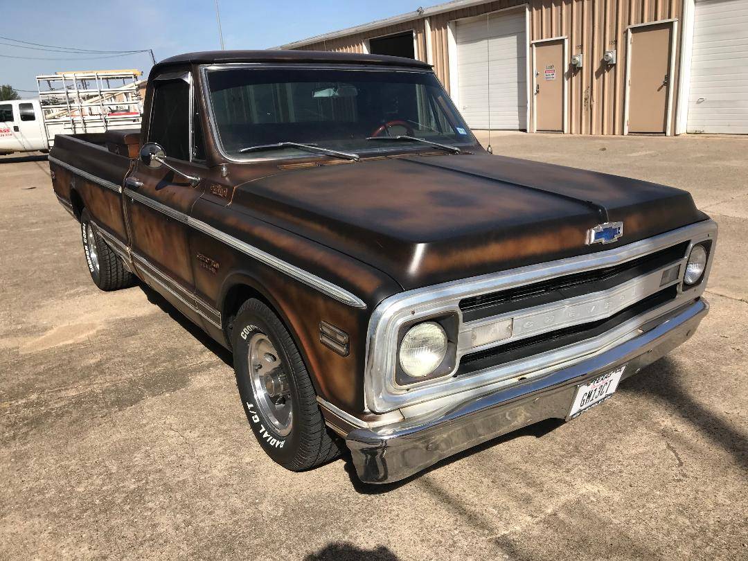 Chevrolet-C-10-1970-brown-56327-2