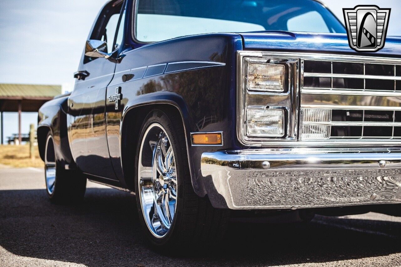 Chevrolet-C-10-1983-11