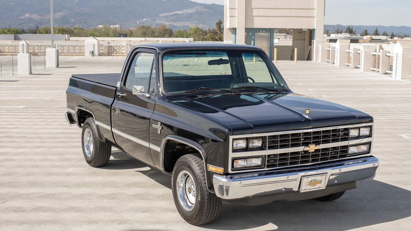 Chevrolet-C-10-1984-17