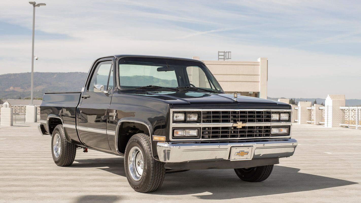 Chevrolet-C-10-1984-19