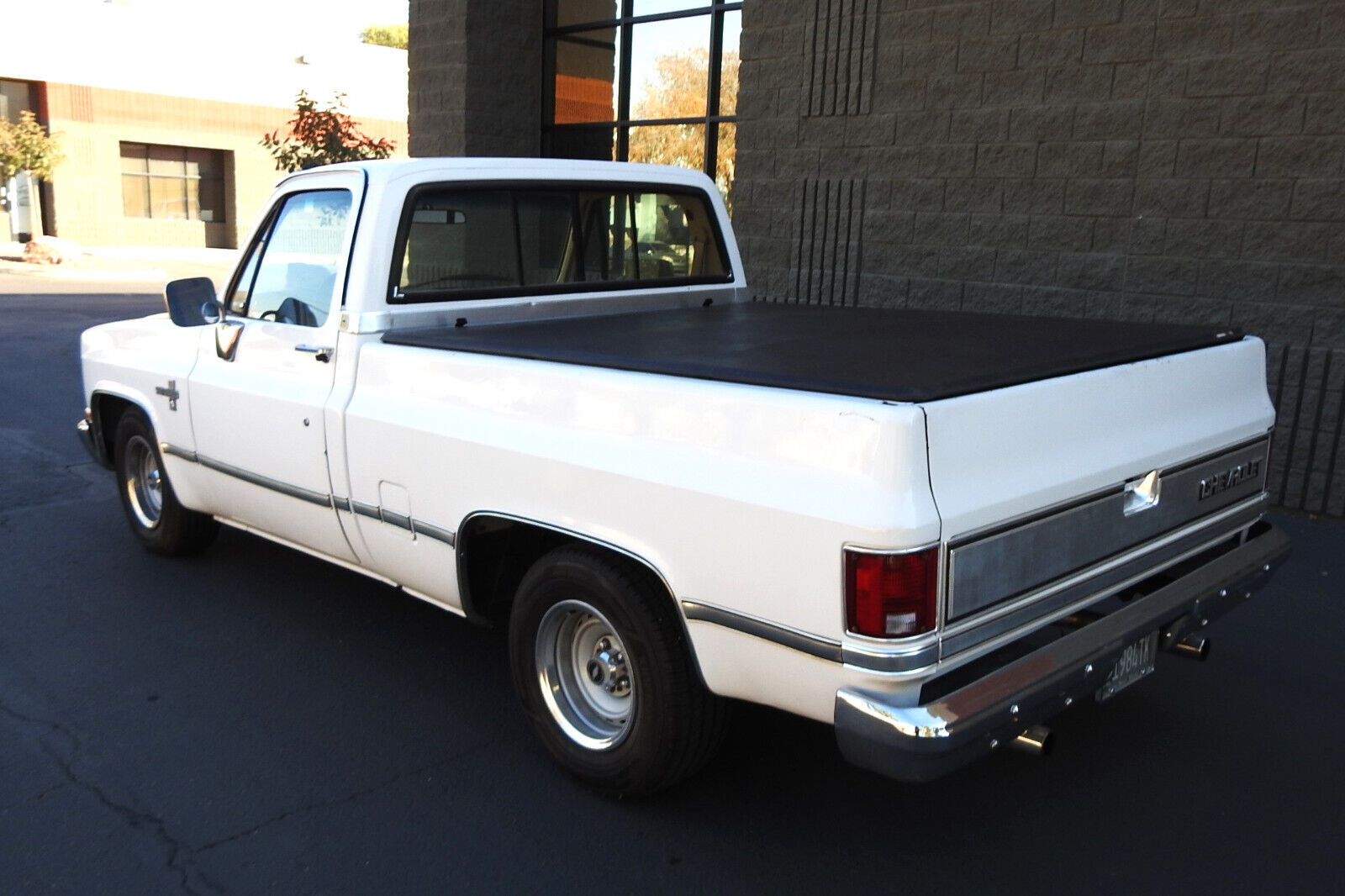 Chevrolet-C-10-1984-2