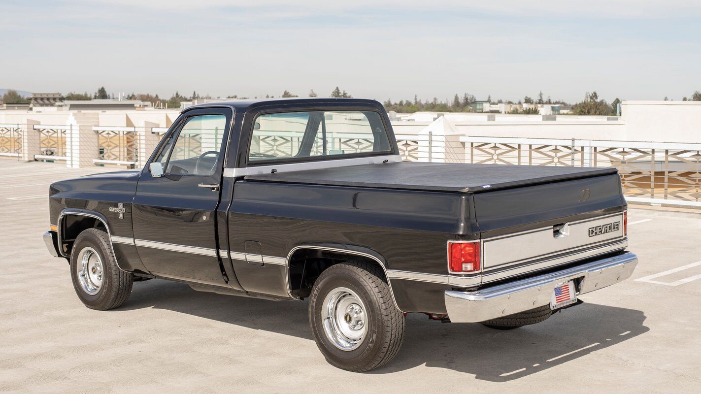 Chevrolet-C-10-1984-28