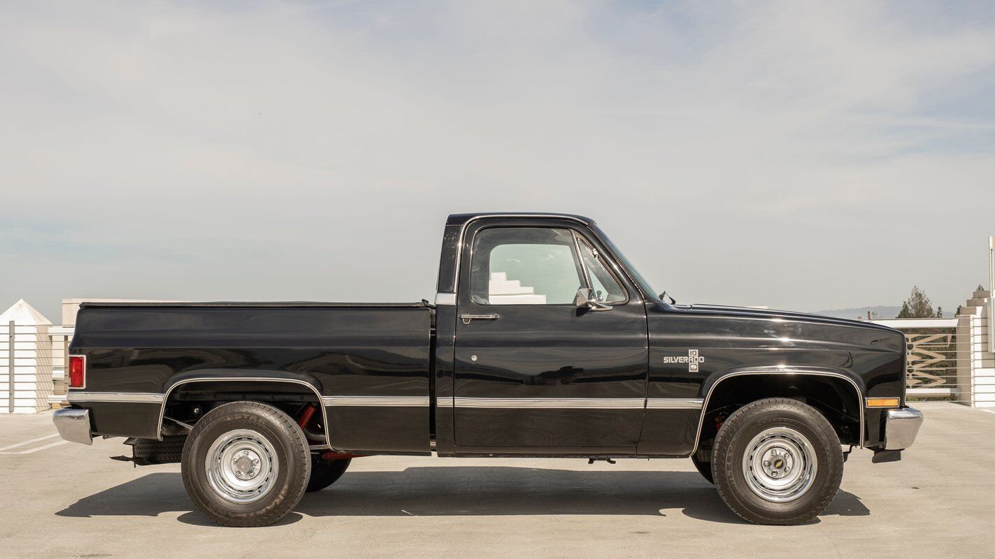 Chevrolet-C-10-1984-39