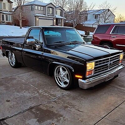 Chevrolet-C-10-1984-Black-126398-11