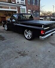 Chevrolet-C-10-1984-Black-126398-12