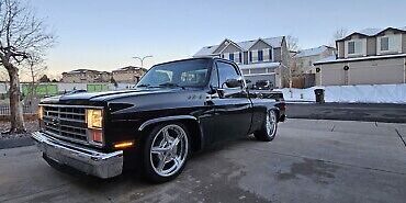 Chevrolet-C-10-1984-Black-126398-16