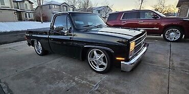 Chevrolet-C-10-1984-Black-126398-18