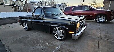 Chevrolet-C-10-1984-Black-126398-18