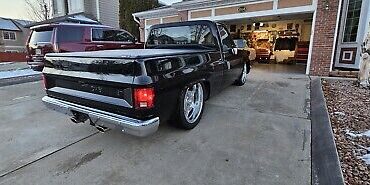 Chevrolet-C-10-1984-Black-126398-21