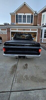 Chevrolet-C-10-1984-Black-126398-23