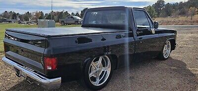 Chevrolet-C-10-1984-Black-126398-3