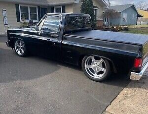 Chevrolet-C-10-1984-Black-126398-33